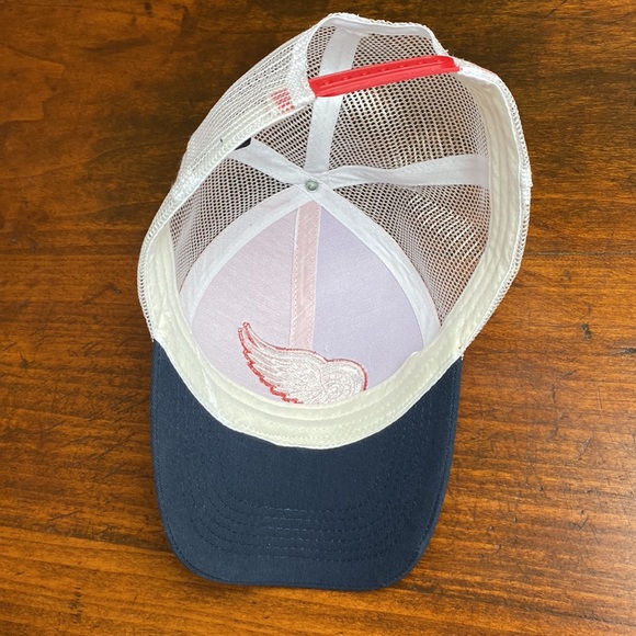 Detroit Redwings ball cap - Picture 5 of 6
